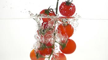 Whole Tomatoes-19450525